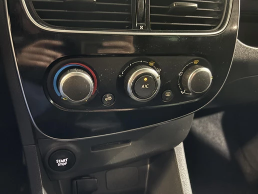 Renault Clio - Afbeelding 29 van 30