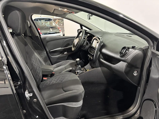 Renault Clio - Afbeelding 17 van 30
