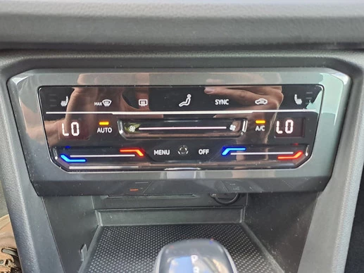 Volkswagen Tiguan - Afbeelding 16 van 30
