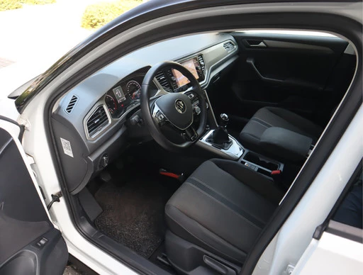 Volkswagen T-Roc - Afbeelding 20 van 30
