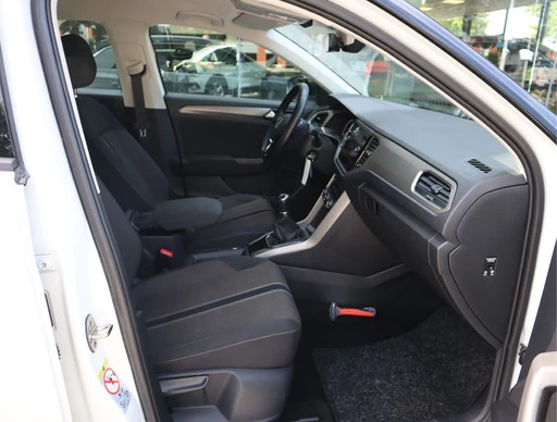 Volkswagen T-Roc - Afbeelding 21 van 30
