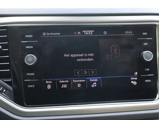 Volkswagen T-Roc - Afbeelding 29 van 30