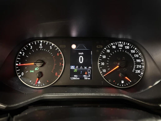 Renault Clio - Afbeelding 21 van 30