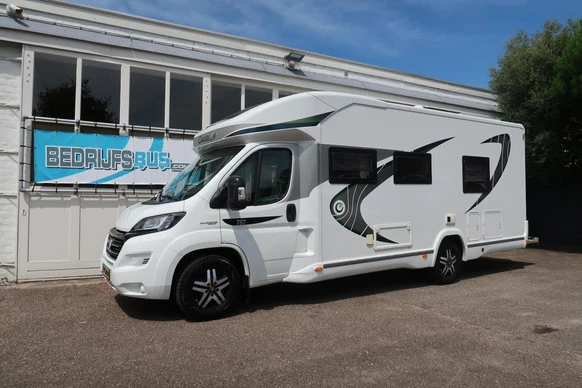 Chausson 757 SPECIAL EDITION | KEURIGE STAAT | 2X ZONNEPANEEL | 150PK - Afbeelding 1 van 29