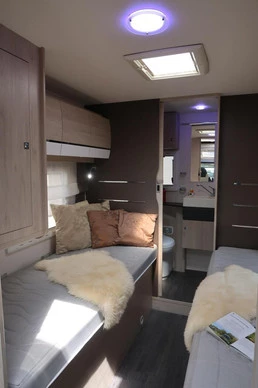 Chausson 757 SPECIAL EDITION | KEURIGE STAAT | 2X ZONNEPANEEL | 150PK - Afbeelding 8 van 29