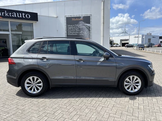 Volkswagen Tiguan - Afbeelding 10 van 30