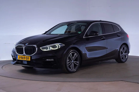 BMW 1 Serie - Afbeelding 1 van 30