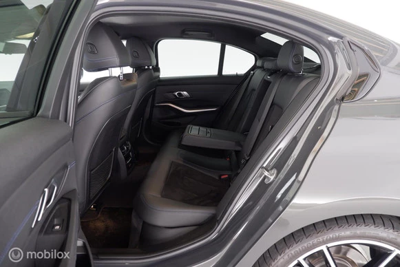 BMW 3 Serie - Afbeelding 14 van 30