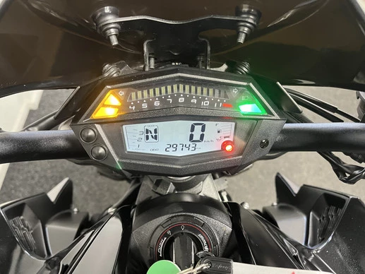 Kawasaki Z1000 - Afbeelding 2 van 22
