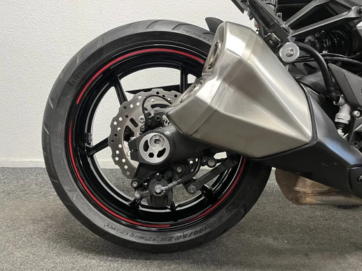 Kawasaki Z1000 - Afbeelding 8 van 22