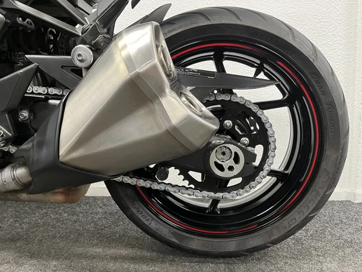 Kawasaki Z1000 - Afbeelding 18 van 22