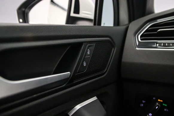 Volkswagen Tiguan - Afbeelding 16 van 30