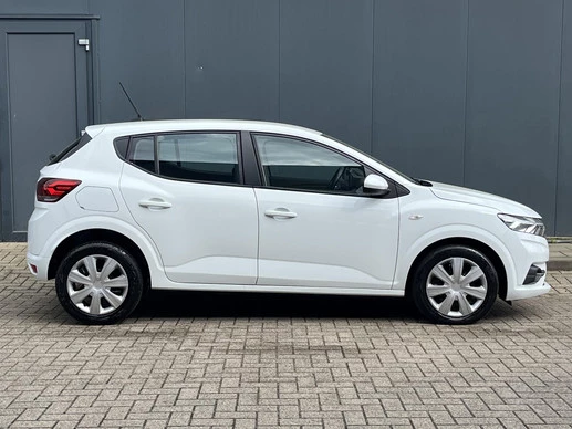 Dacia Sandero - Afbeelding 27 van 30
