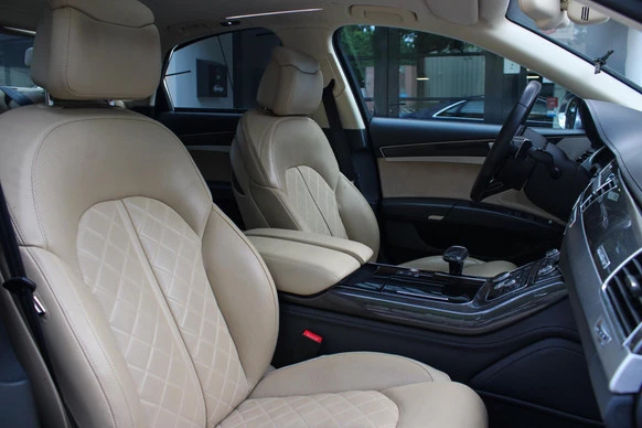 Audi S8 - Afbeelding 10 van 24