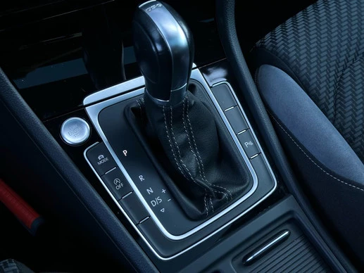Volkswagen Golf - Afbeelding 23 van 30