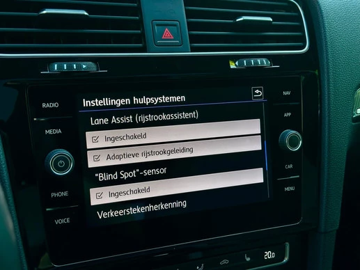 Volkswagen Golf - Afbeelding 28 van 30