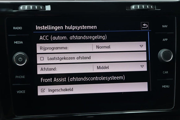 Volkswagen Golf - Afbeelding 12 van 30