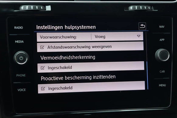 Volkswagen Golf - Afbeelding 13 van 30