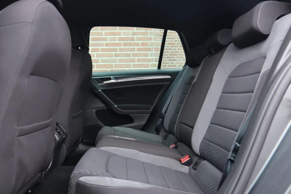 Volkswagen Golf - Afbeelding 19 van 30