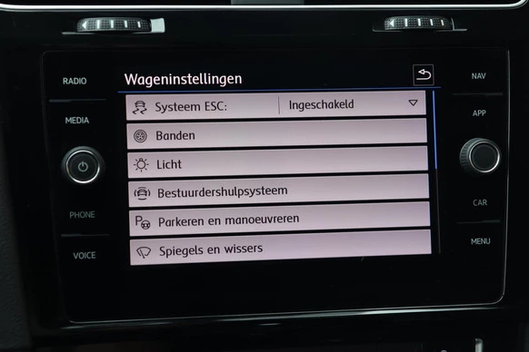 Volkswagen Golf - Afbeelding 21 van 30