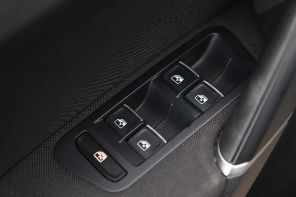 Volkswagen Golf - Afbeelding 27 van 30