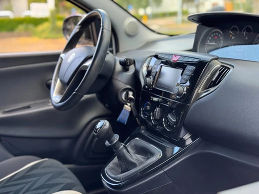 Lancia Ypsilon - Afbeelding 6 van 26