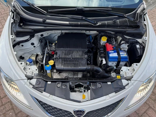 Lancia Ypsilon - Afbeelding 14 van 26