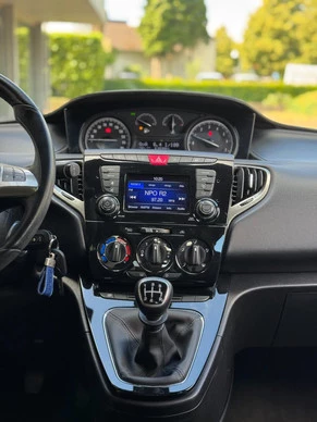 Lancia Ypsilon - Afbeelding 15 van 26