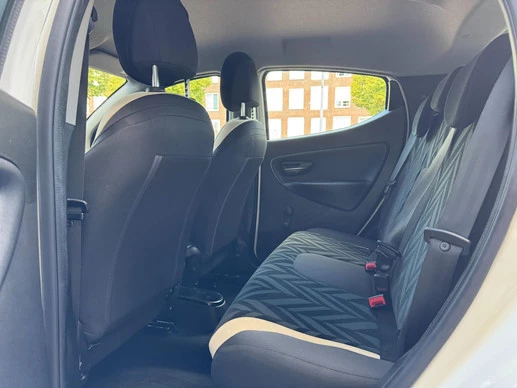 Lancia Ypsilon - Afbeelding 21 van 26