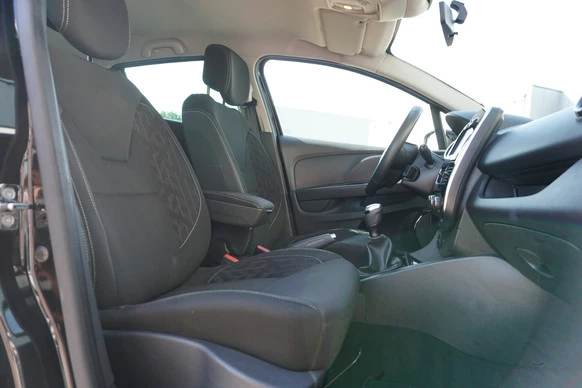 Renault Clio - Afbeelding 12 van 16
