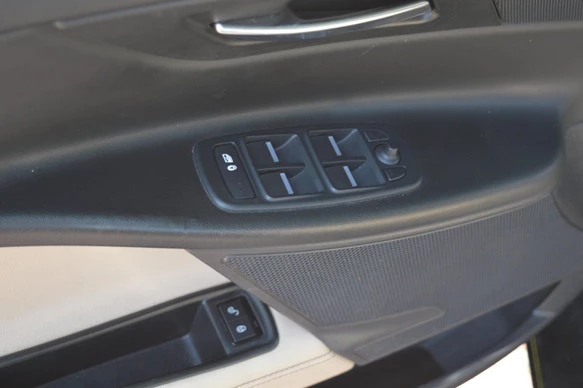 Jaguar XE - Afbeelding 13 van 20