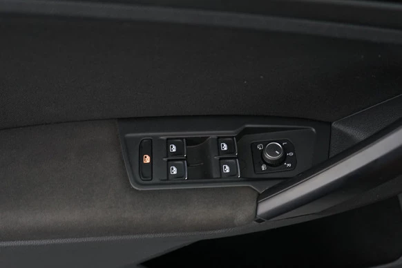 Volkswagen Tiguan - Afbeelding 27 van 30