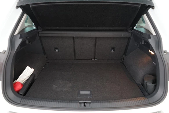 Volkswagen Tiguan - Afbeelding 28 van 30