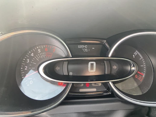 Renault Clio - Afbeelding 19 van 27
