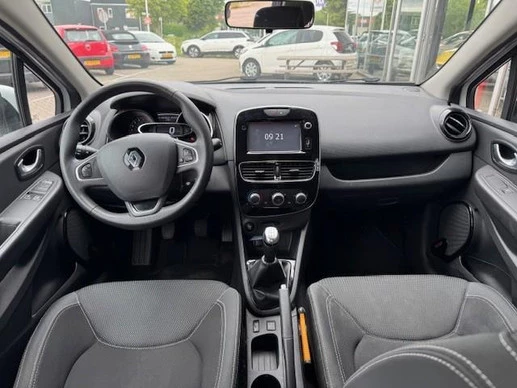 Renault Clio - Afbeelding 12 van 15