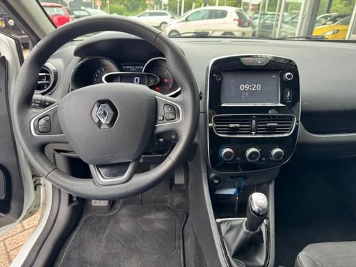 Renault Clio - Afbeelding 13 van 15