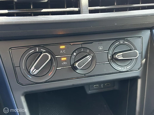 Volkswagen Polo - Afbeelding 27 van 30