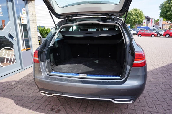 Mercedes-Benz C-Klasse - Afbeelding 19 van 21