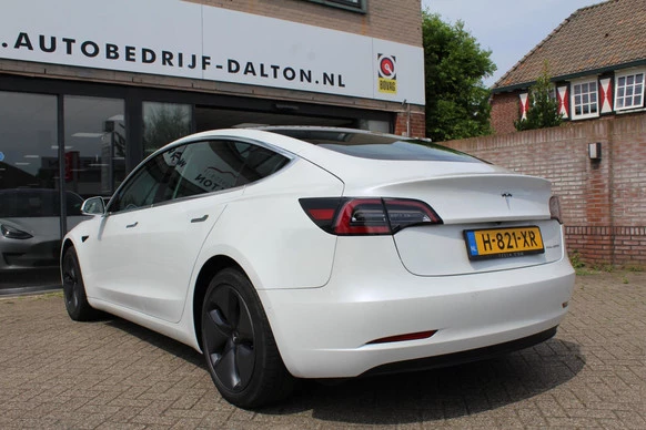 Tesla Model 3 - Afbeelding 12 van 12