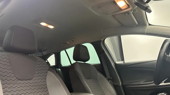 Opel Astra - Afbeelding 13 van 30
