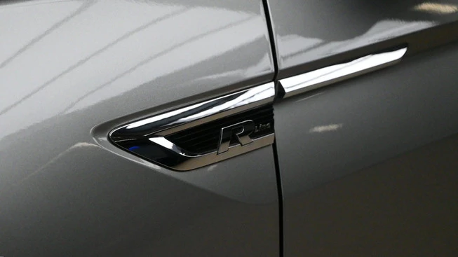 Volkswagen Tiguan - Afbeelding 2 van 30
