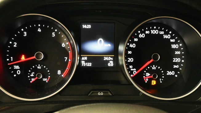Volkswagen Tiguan - Afbeelding 10 van 30