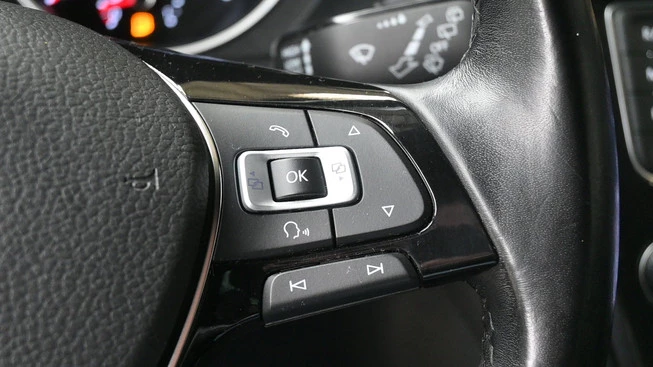 Volkswagen Tiguan - Afbeelding 13 van 30