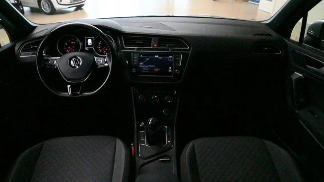 Volkswagen Tiguan - Afbeelding 22 van 30