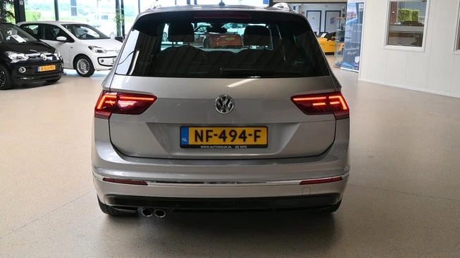 Volkswagen Tiguan - Afbeelding 23 van 30