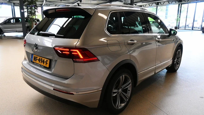 Volkswagen Tiguan - Afbeelding 28 van 30