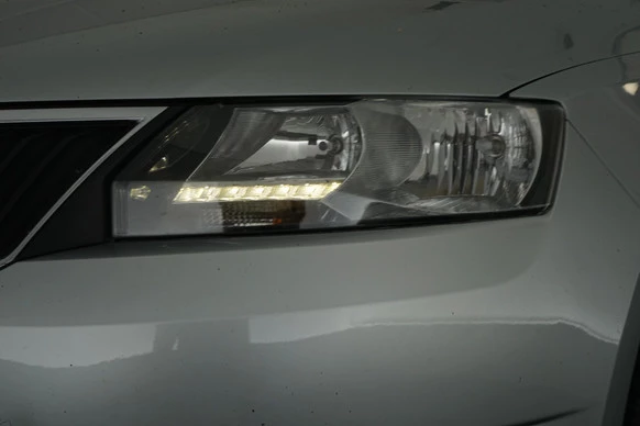 Škoda Rapid - Afbeelding 8 van 30