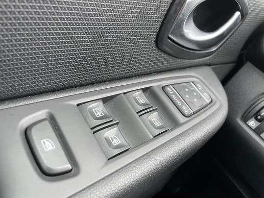 Renault Clio - Afbeelding 13 van 16