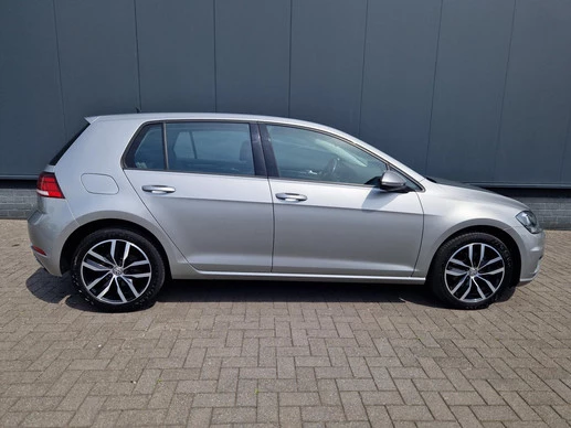 Volkswagen Golf - Afbeelding 2 van 29