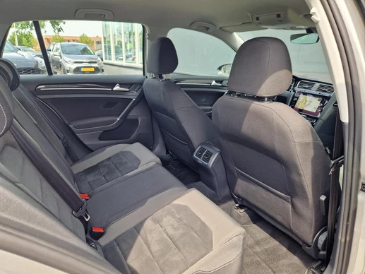 Volkswagen Golf - Afbeelding 13 van 29